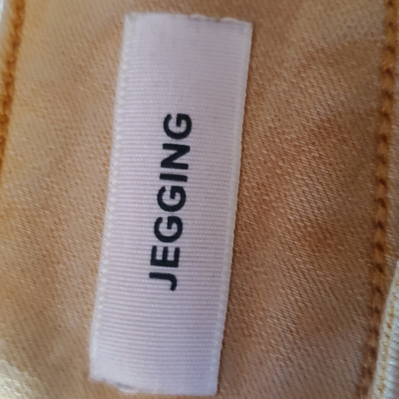 Women's size  20 Torrid Jeggings - Picture 3 of 4